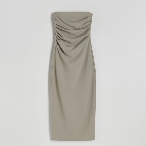 PrettyLittleThing Dresses & Skirts - PrettyLittleThing Strapless Taupe Neutral Minimalist Midi Dress